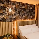 Rioca Posto 5 Apartmanhotel